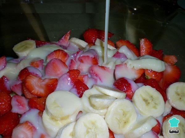 Receta de crema de fresas y bananas