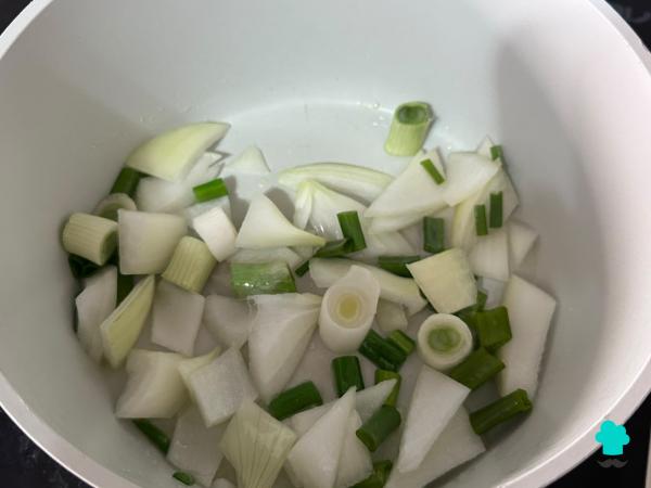 Receta de Crema fría de calabacín: fácil, cremosa y ligera, sin quedar pesada - Paso 2