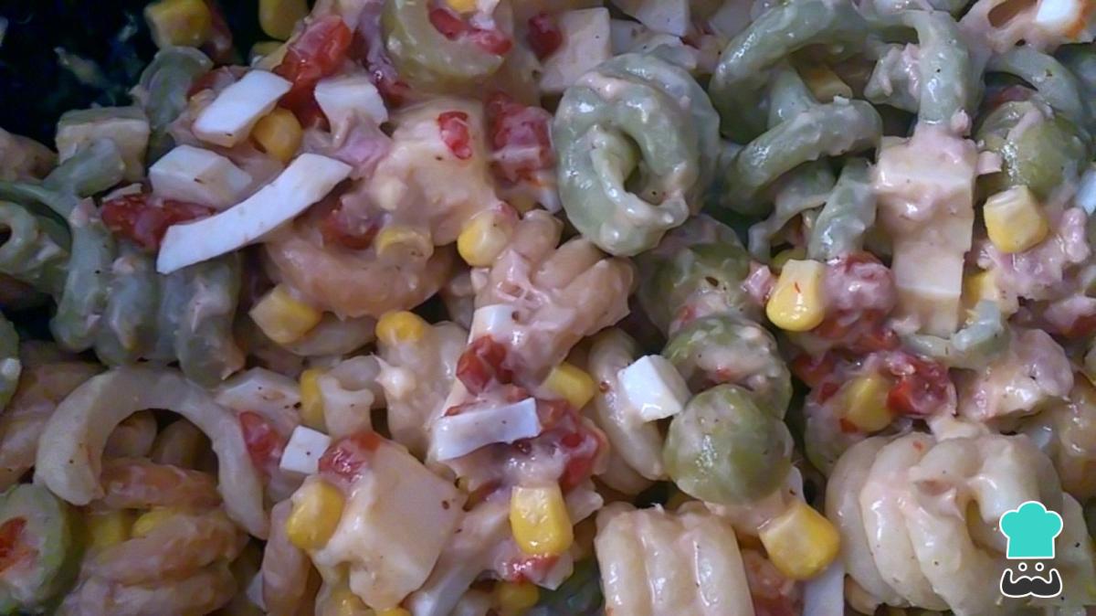 Receta de Ensalada de pasta con atún y pimientos