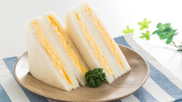 Dani García, chef: “El mejor sándwich de ensaladilla de huevo lleva mayonesa, mostaza, pepinillos y un toque de parmesano” - El egg salad sandwich, un clásico de nevera que triunfa en Estados Unidos y Japón