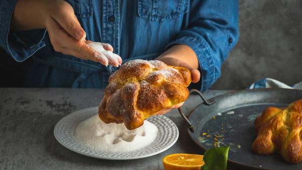 Pan de muerto: cómo hacer en casa el dulce mexicano más típico del Día de Muertos - Cómo hacer pan de muerto paso a paso