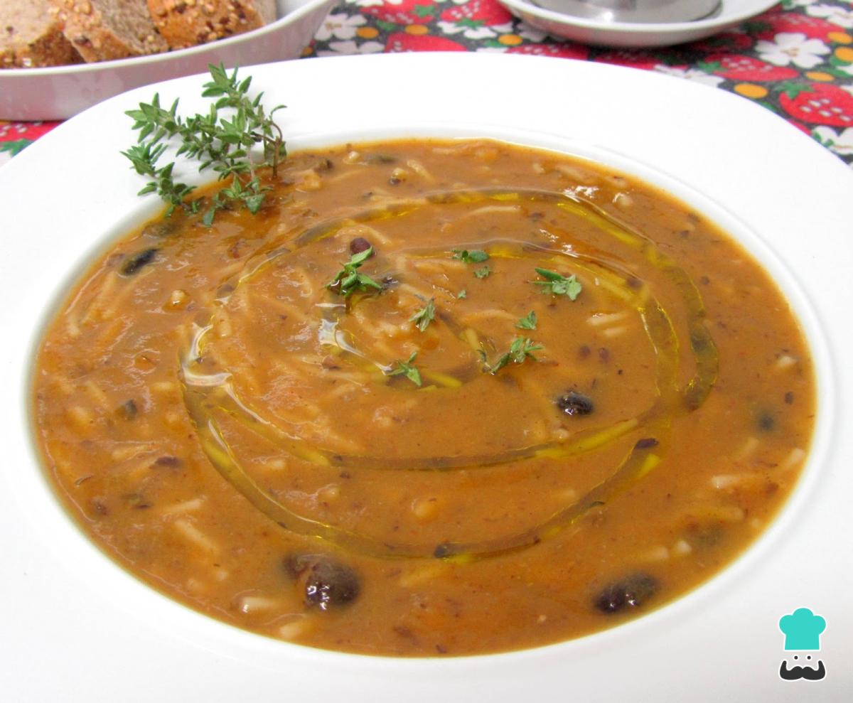 Receta de Sopa de frijoles con pasta