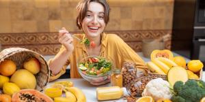 La dieta que cuida tu piel en primavera: alimentos que ayudan a protegerla cuando aumenta la exposición solar