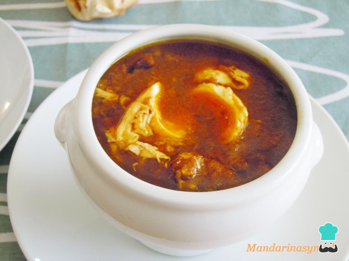 Receta de Sopa de ajo negro