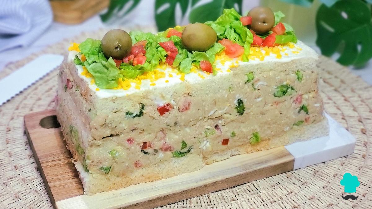 Receta de Pastel de atún frío con pan de molde: fácil, cremoso y perfecto para el verano