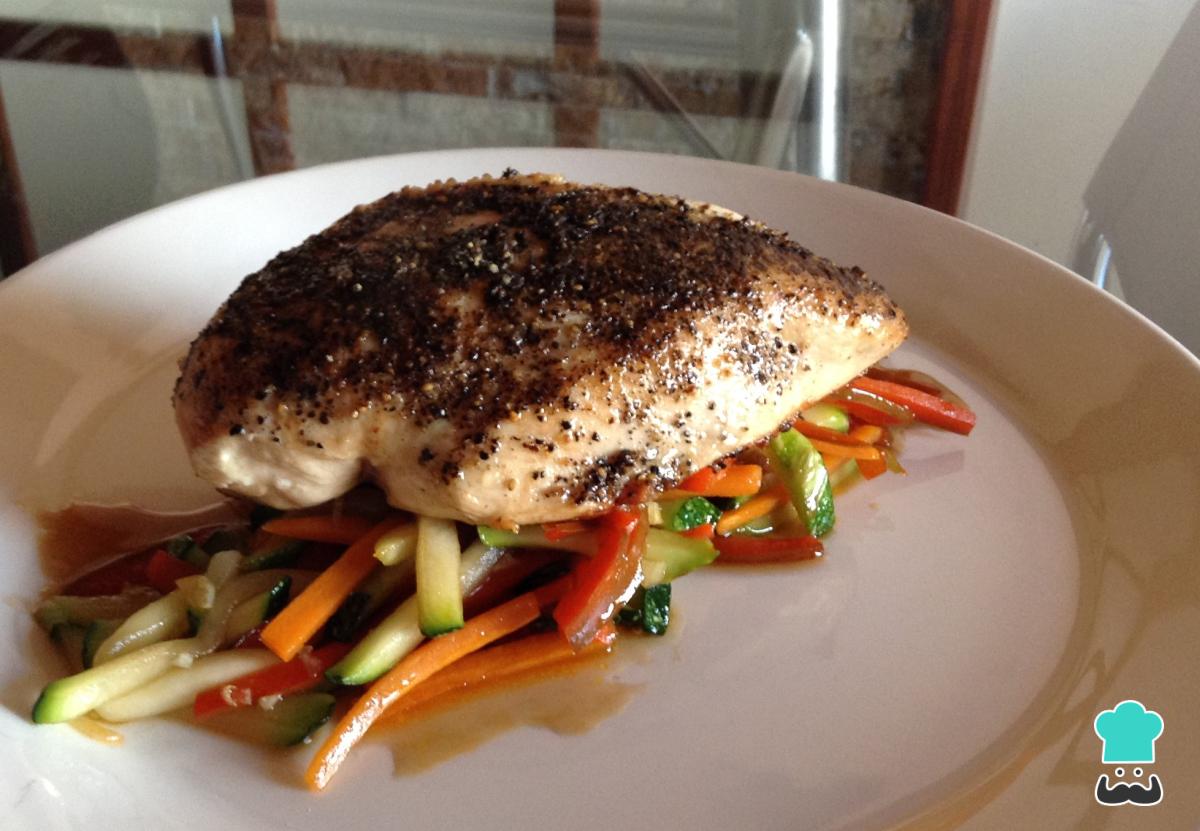 Receta de Pollo a la pimienta con verduras