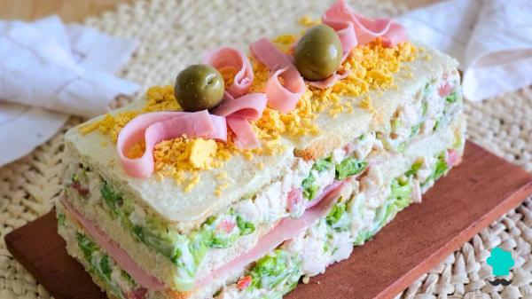 Receta de Pastel frío de pollo: fresco, cremoso y muy fácil de hacer