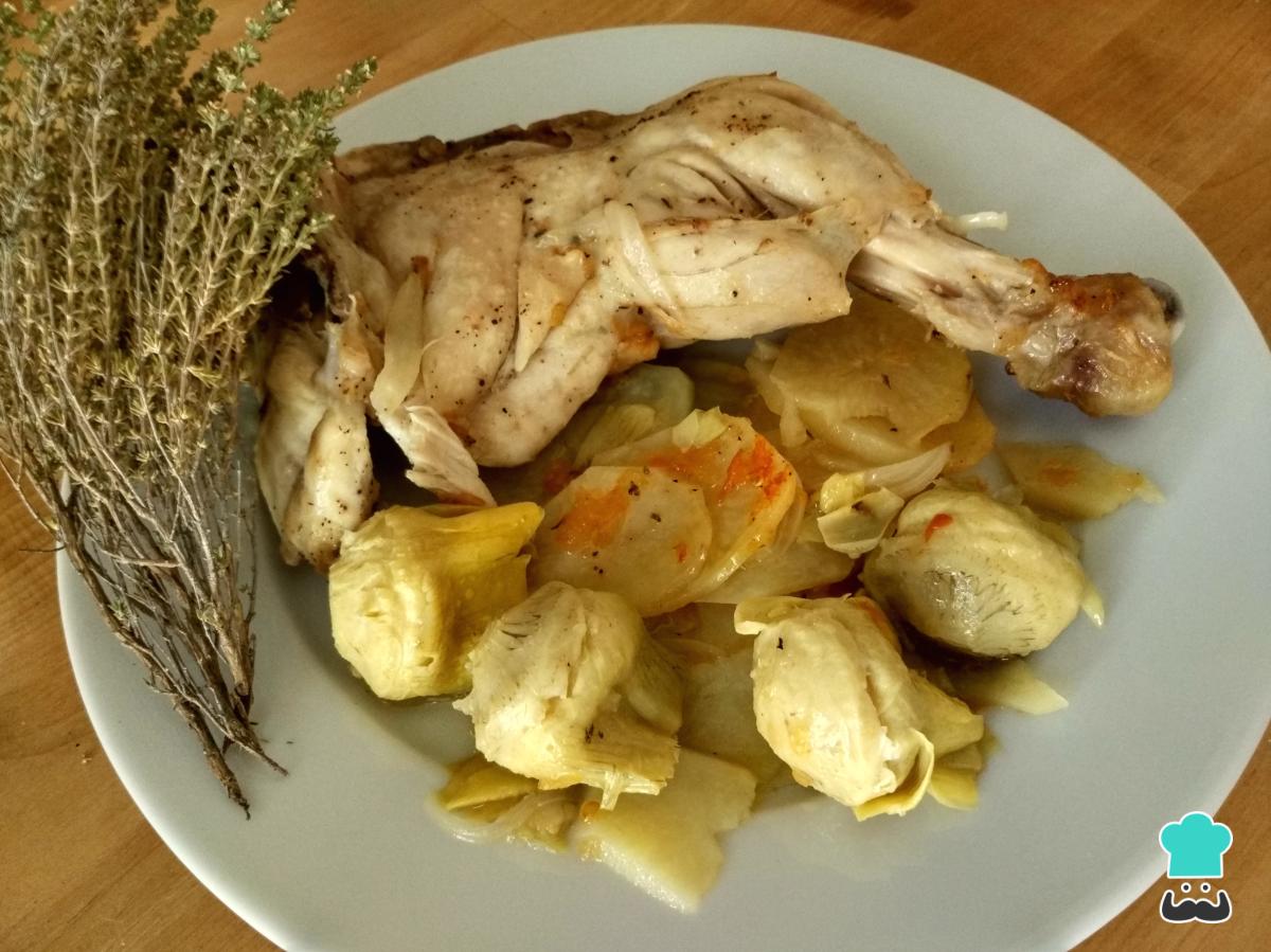 Receta de Pollo al horno con patatas y alcachofas