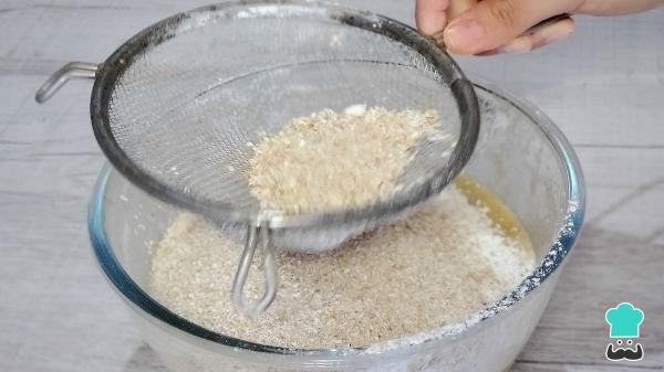 Receta de Banana bread saludable: sin gluten, sin azúcar y súper esponjoso - Paso 4