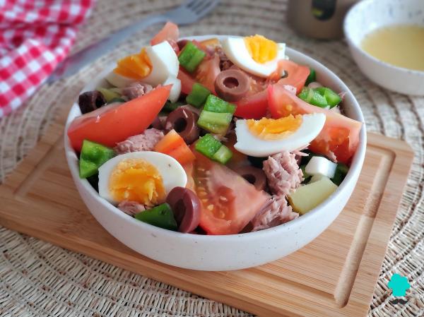 Receta de Ensalada campera tradicional: el plato más completo y fresco para los días de calor - Paso 7
