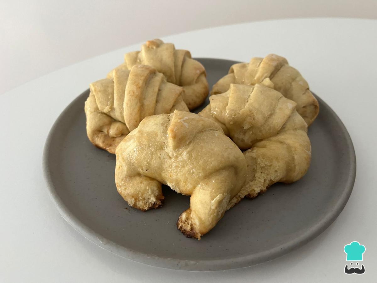 Receta de Medialunas con harina leudante