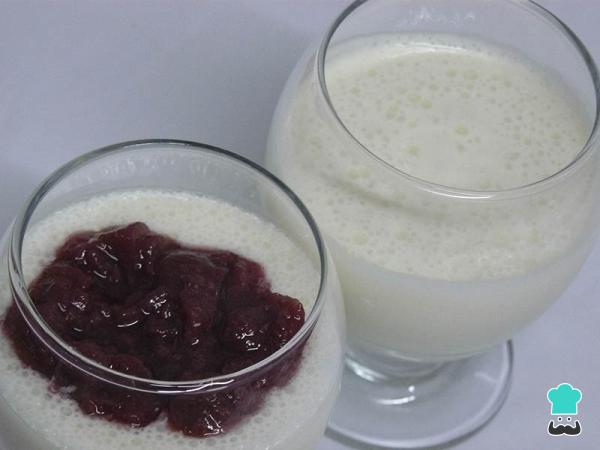 Receta de Panna cotta de yogurt griego