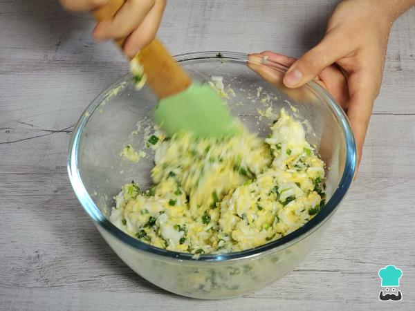 Receta de Empanadas de huevo - Paso 4
