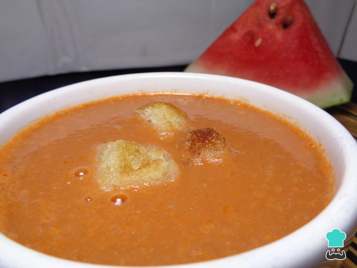 Receta de Gazpacho de sandía con fresas