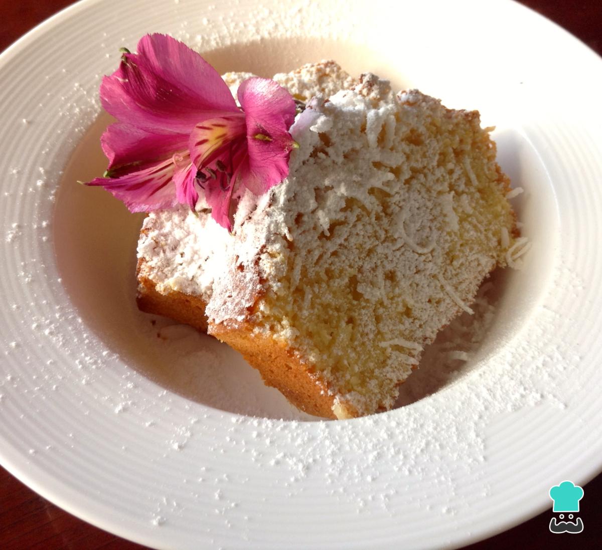 Receta de Bizcocho de coco esponjoso