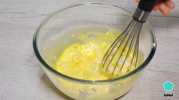 Receta de La tarta de queso cottage alta en proteína y cremosa con solo 5 ingredientes y en tiempo récord - Paso 1