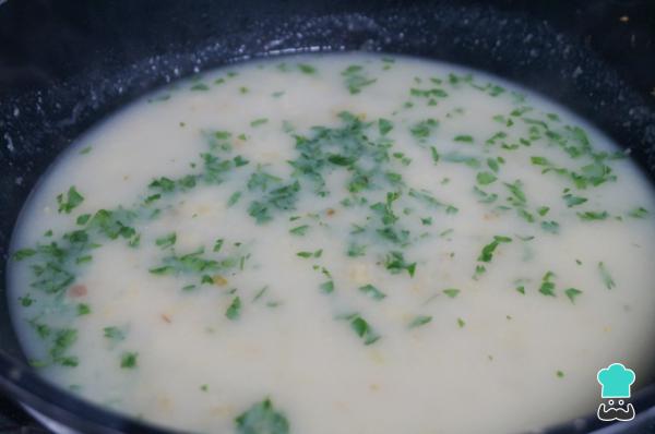 Receta de Merluza en salsa verde de la abuela - Paso 4