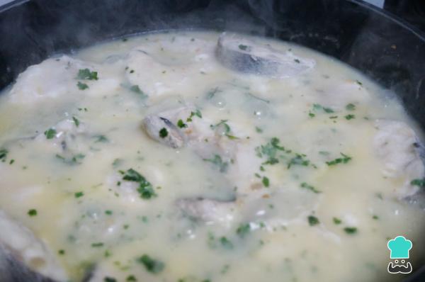 Receta de Merluza en salsa verde de la abuela - Paso 5