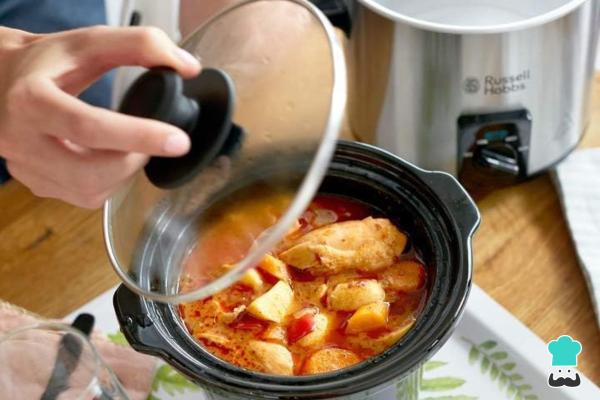 Mejores ollas de cocción lenta - Russell Hobbs olla de cocción lenta Compact Home 2L