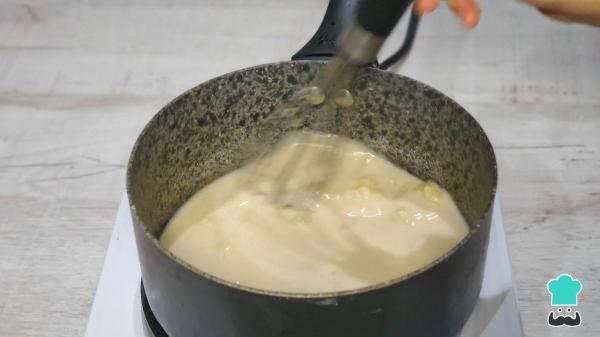 Receta de La bechamel para croquetas más cremosa que puedes hacer en casa (y sin grumos) - Paso 5