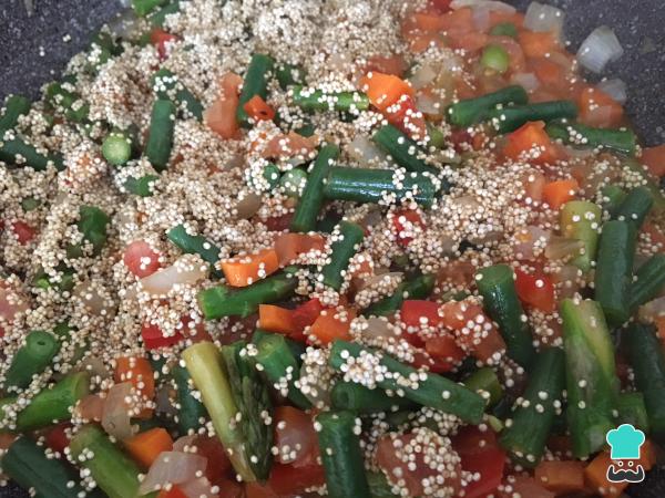 Receta de Paella vegana de quinoa - Paso 4