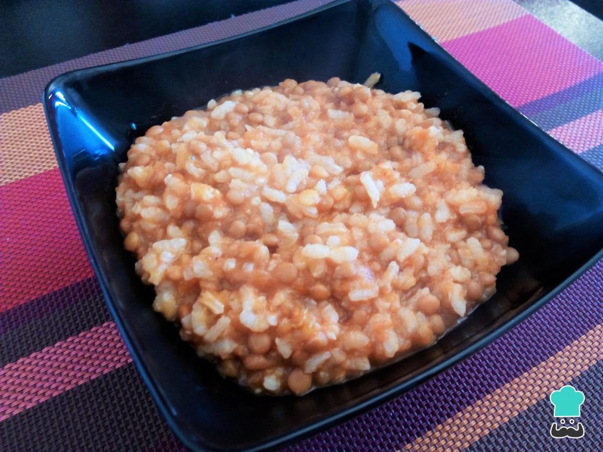Receta de Lentejas con arroz y tomate