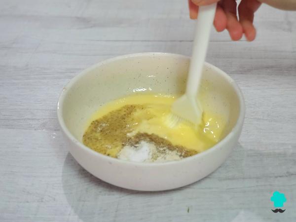 Receta de Pastel de calabacín, jamón York y queso: fácil, cremoso y perfecto para una cena - Paso 4