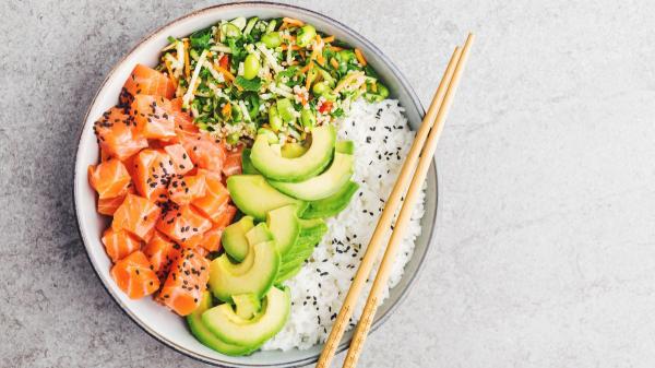 Los nutricionistas coinciden: el aguacate es más saludable si lo combinas con estos alimentos - Más allá de las verduras: otros alimentos que potencian sus beneficios