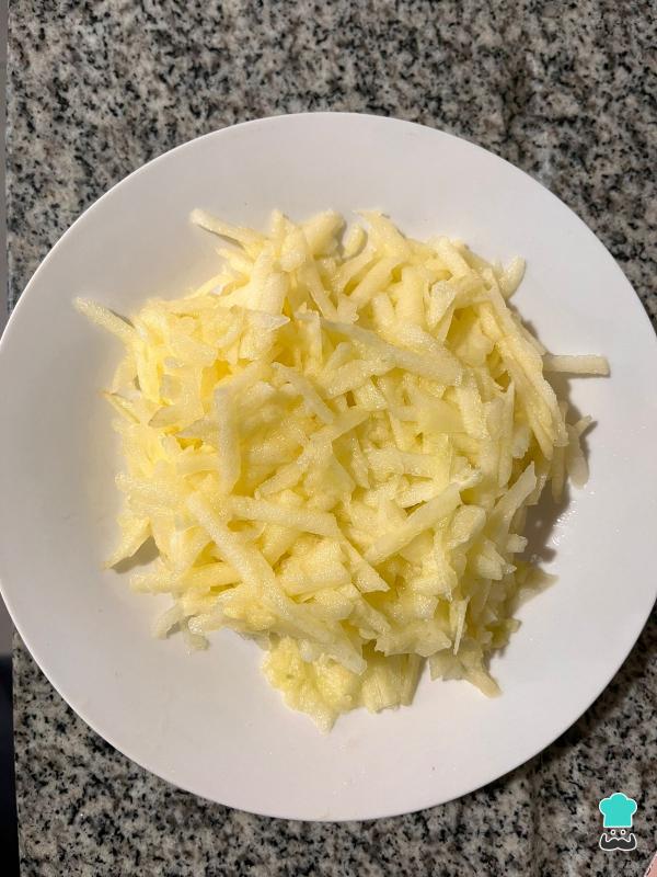 Receta de Bizcocho de plátano y manzana sin azúcar - Paso 5