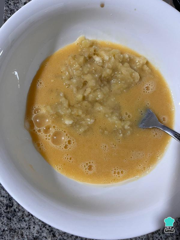 Receta de Bizcocho de plátano y manzana sin azúcar - Paso 6