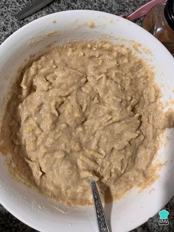 Receta de Bizcocho de plátano y manzana sin azúcar - Paso 9