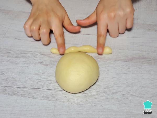 Receta de Pan de muerto relleno de Nutella y fresas - Paso 5