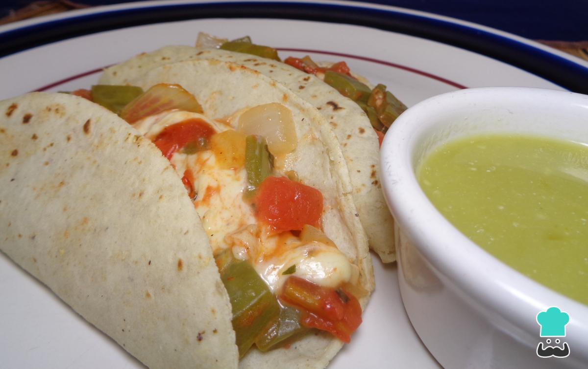 Receta de Tacos de nopales a la mexicana