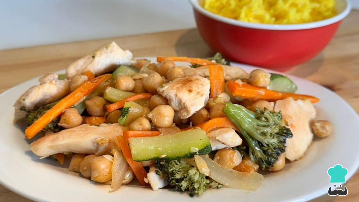 Receta de Garbanzos con pollo y verduras: saludable, fácil y reconfortante