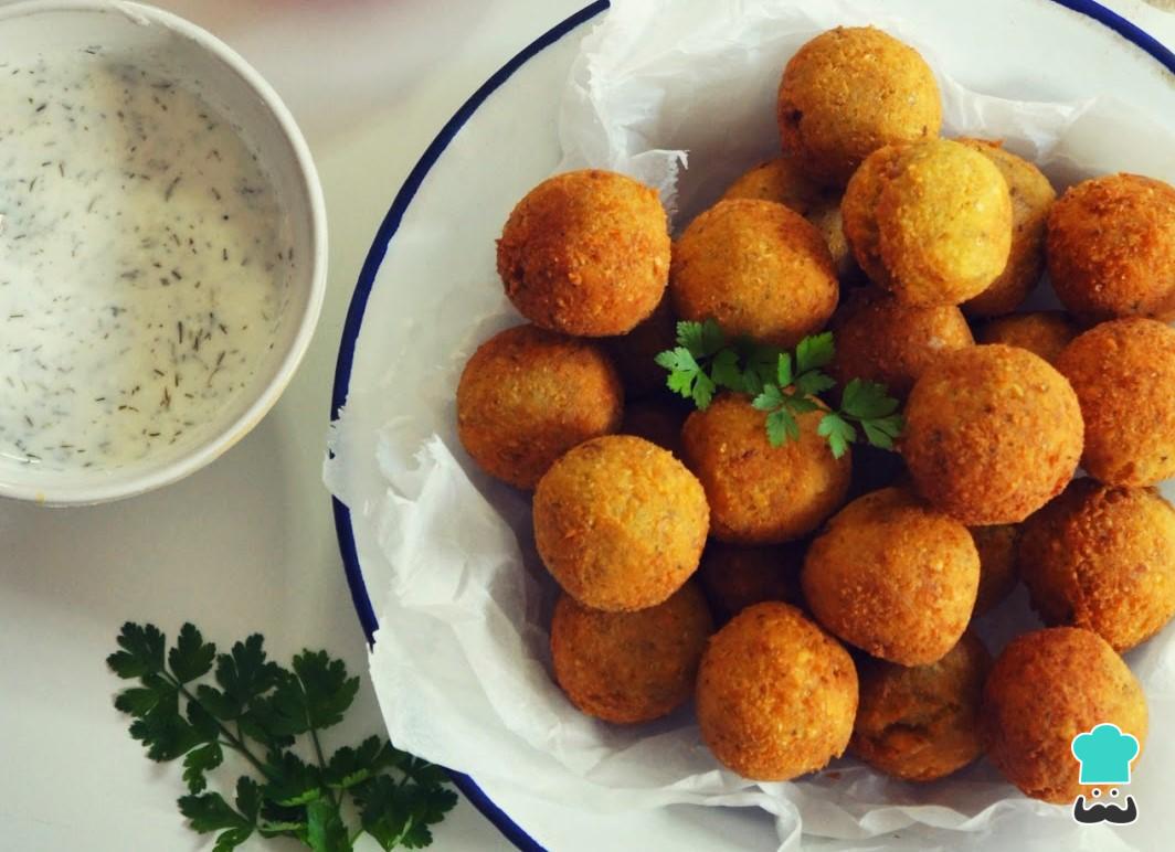 Falafel con salsa de yogur Fácil