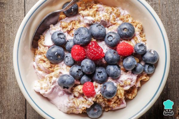 Desayunos mexicanos saludables - Avena con frutas