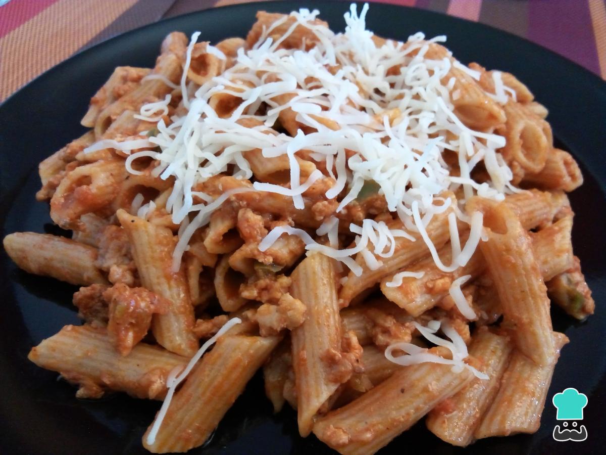 Receta de Macarrones con carne molida de pollo
