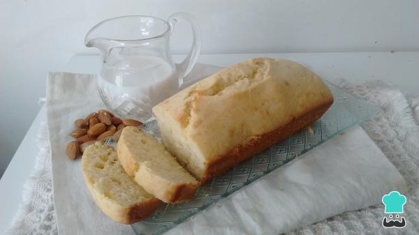 Receta de Budín con leche de almendras