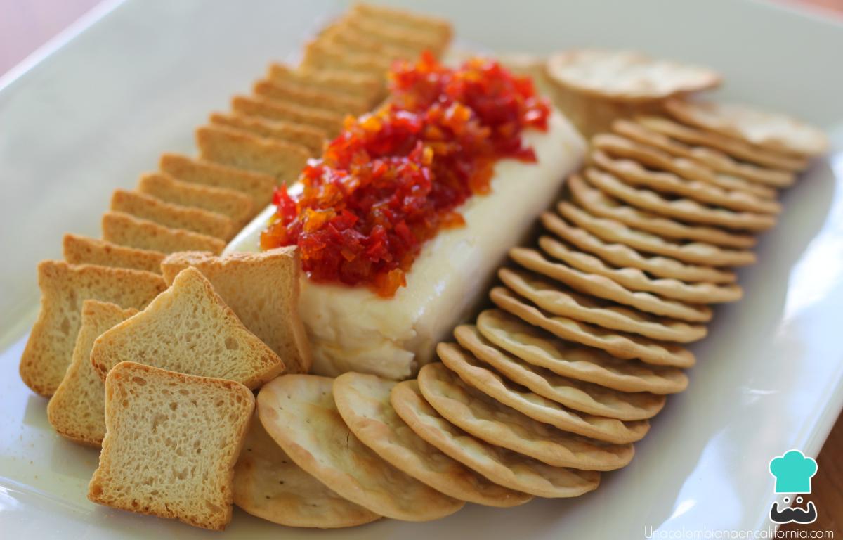 Receta de Queso crema con cubierta de pimiento rojo agridulce