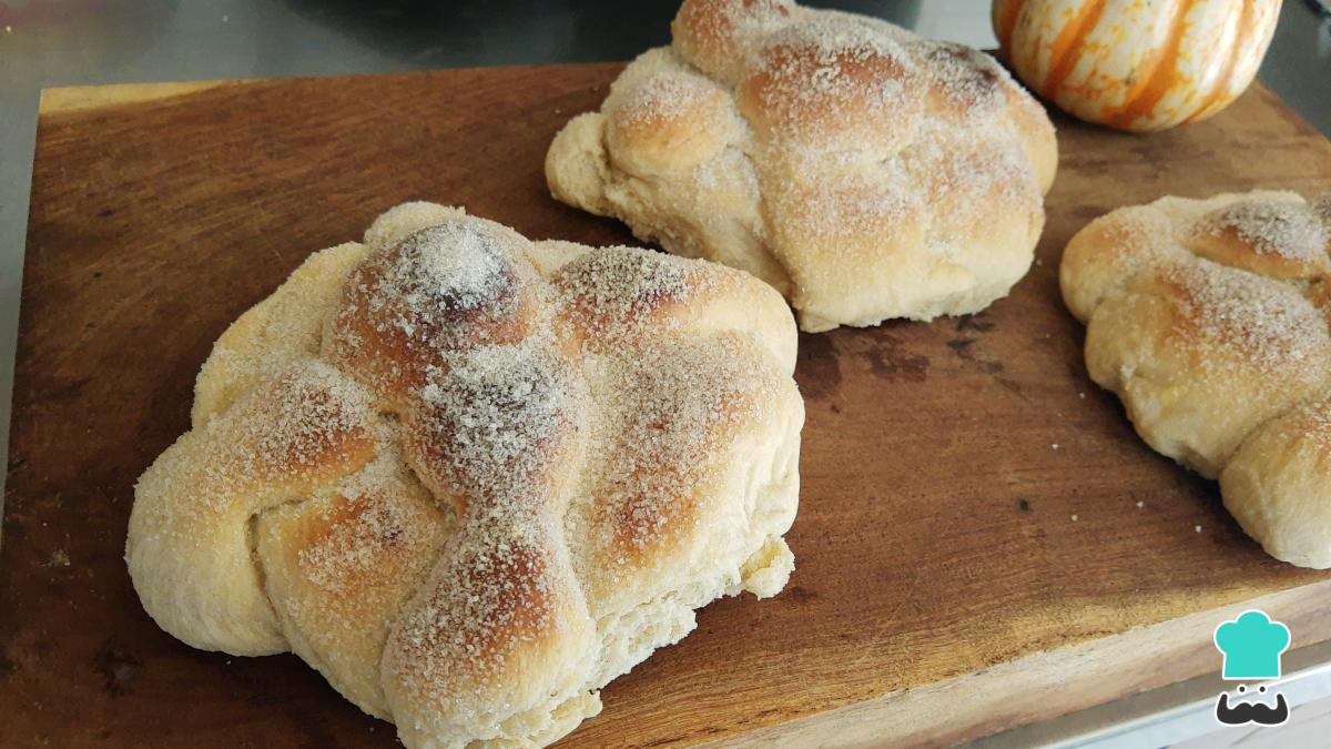 Receta de Pan de muerto vegano