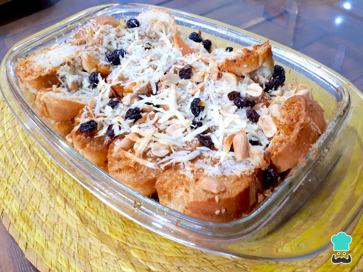 Receta de Capirotada mexicana con panela