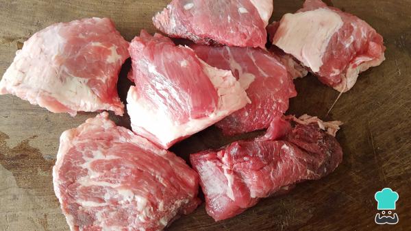 Receta de Tacos dorados de barbacoa - Paso 1