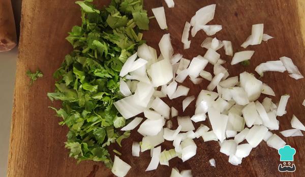 Receta de Tacos dorados de barbacoa - Paso 4