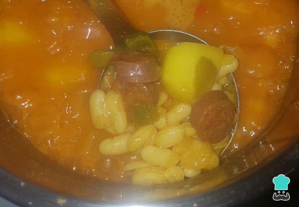 Receta de Alubias de bote con chorizo y morcilla