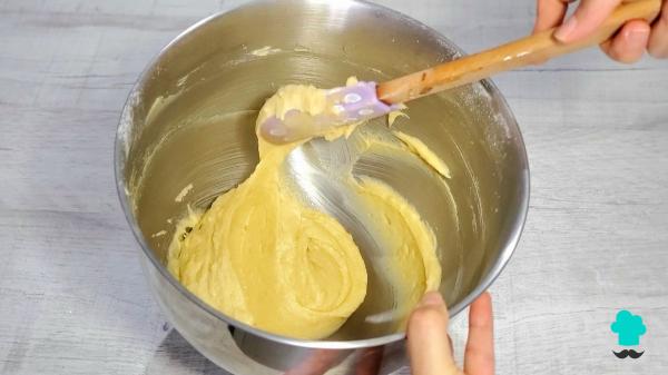 Receta de El bizcocho de naranja de la abuela que siempre queda tierno y esponjoso - Paso 5