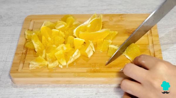 Receta de El bizcocho de naranja de la abuela que siempre queda tierno y esponjoso - Paso 6
