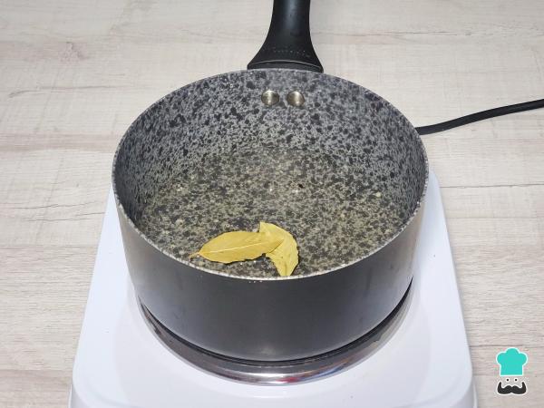 Té para desinflamar el estómago y eliminar gases - Paso 1