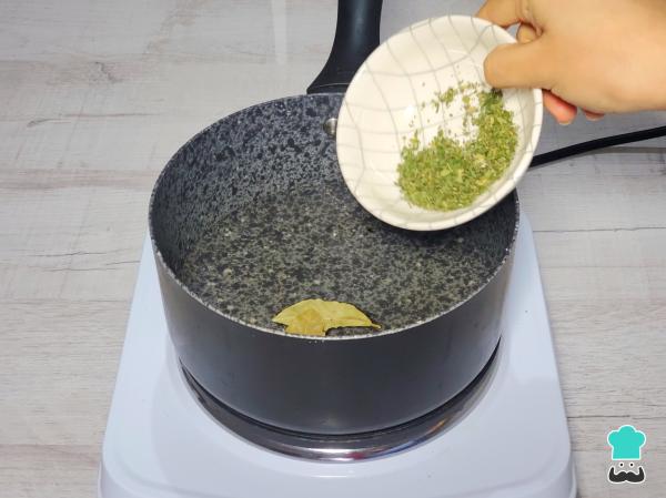 Té para desinflamar el estómago y eliminar gases - Paso 2