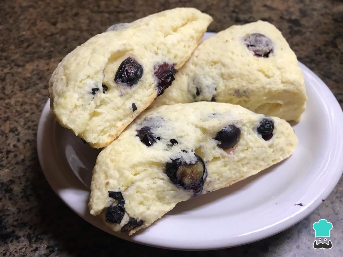 Receta de Scones de limón y arándanos