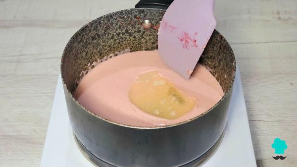 Receta de Tarta de queso y fresas sin horno: un postre fácil, delicioso y refrescante - Paso 7